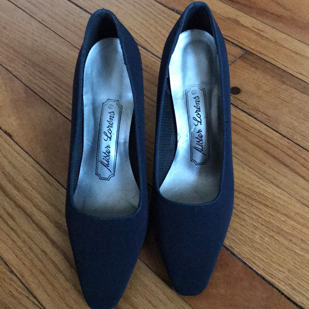 Navy blue heels